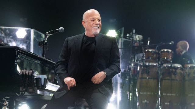 Billy Joel Casts Doubt on Sale Claims 'Nobody' Will Want His $49 Million New York Estate (1)