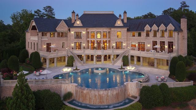 Luxury Living Explore the Opulence of Georgia's Most Expensive Homes on the Market (1)